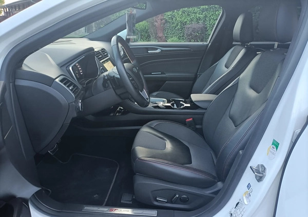 Ford Mondeo cena 71900 przebieg: 177000, rok produkcji 2018 z Kraków małe 106